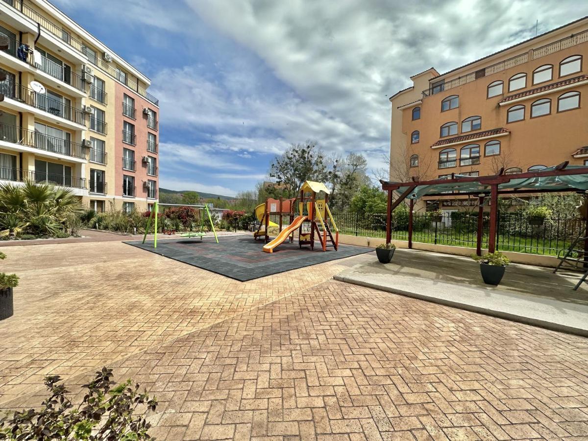 Cozy Apartment Sunny Beach Exterior photo